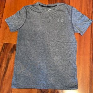 Boys Large Under Armour Gray Heatgear T-Shirt